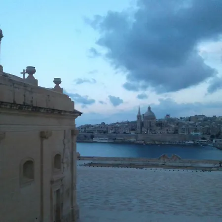 בית נופש Townhouse ,