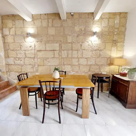 Townhouse , בית נופש Cospicua