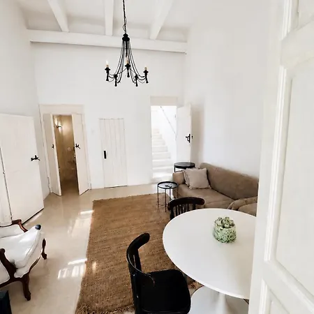 Townhouse , *