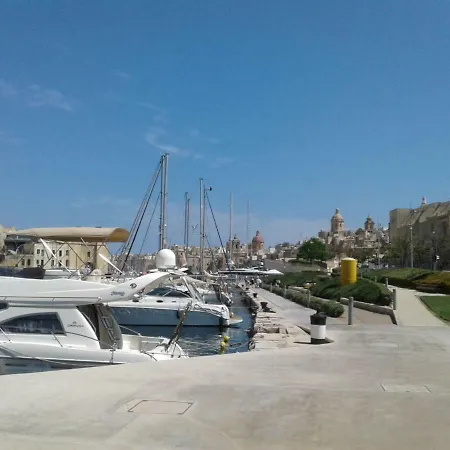 Townhouse , Cospicua