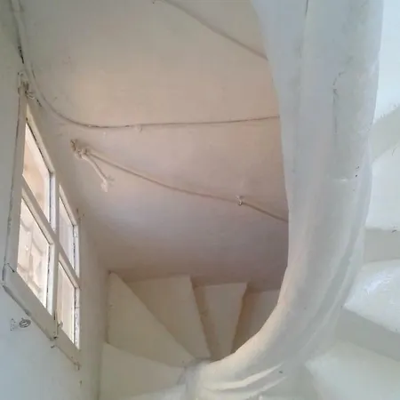 Townhouse , Дом отдыха