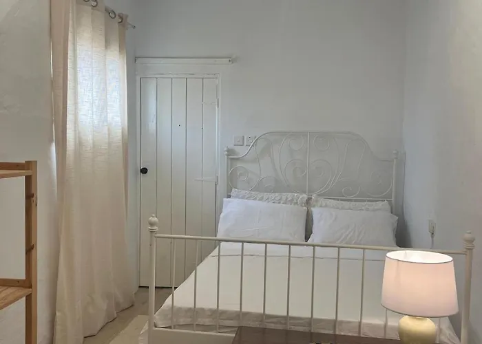 Townhouse , * Cospicua