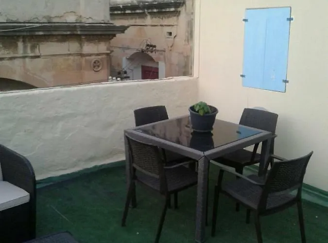 Townhouse , Cospicua