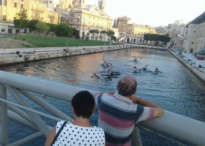Townhouse , Cospicua